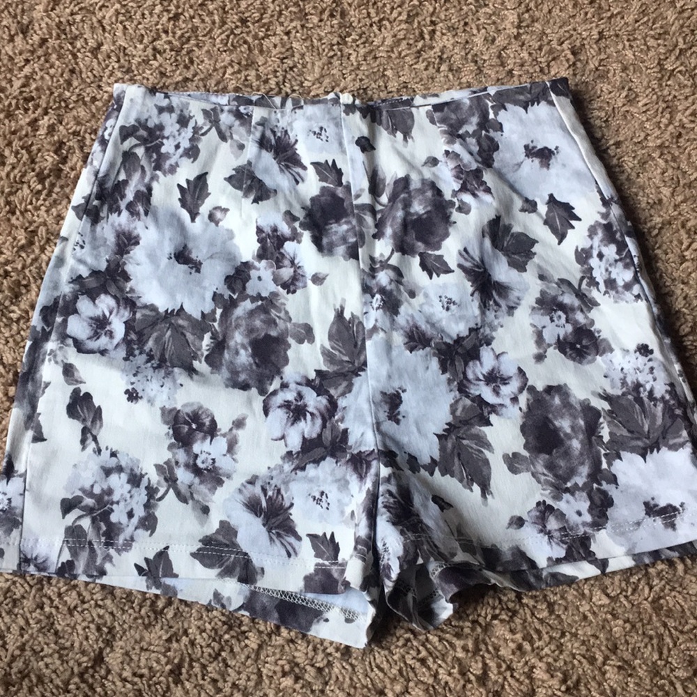 Flower shorts